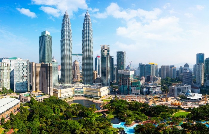 5 Tempat Terbaik & Populer Dikunjungi di Malaysia